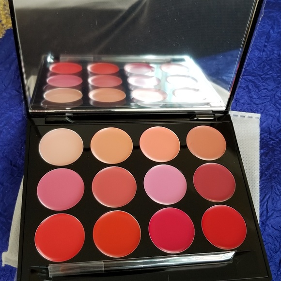 Ish Lip Statement Pallette NIB Lipstick - Picture 5 of 5